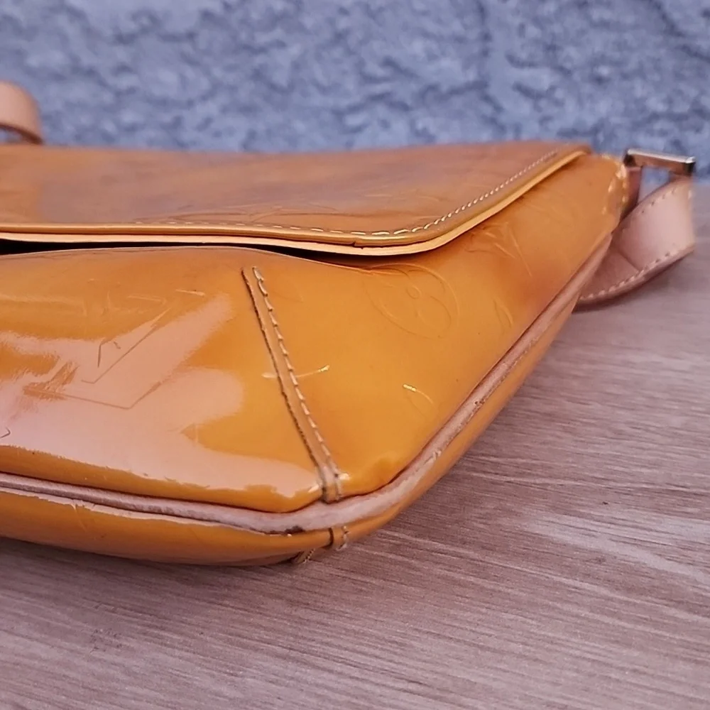 Louis Vuitton THOMPSON STREET VERNIS IN MANGO